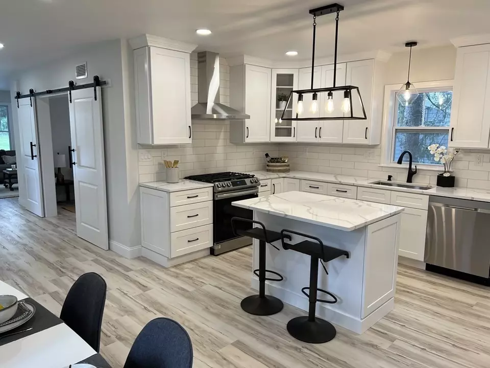  11 Riverview Ave, Danvers, MA 01923 photo 4