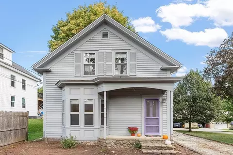 17 Cook St, Douglas, MA 01516