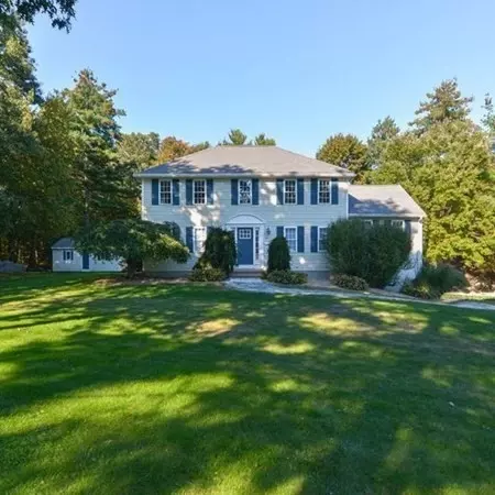 9 Royal Crest Dr, Douglas, MA 01516