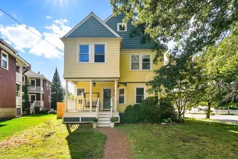 81 Putnam St, Quincy, MA 02169
