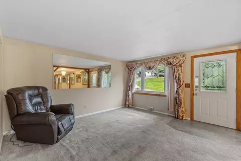 14 Seconset St, Worcester, MA 01602 photo 17