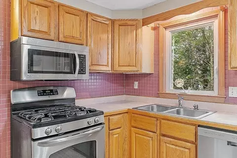 14 Seconset St, Worcester, MA 01602 photo 30