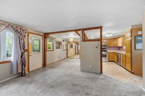 14 Seconset St, Worcester, MA 01602 photo 18