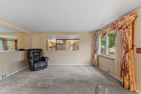 14 Seconset St, Worcester, MA 01602 photo 15