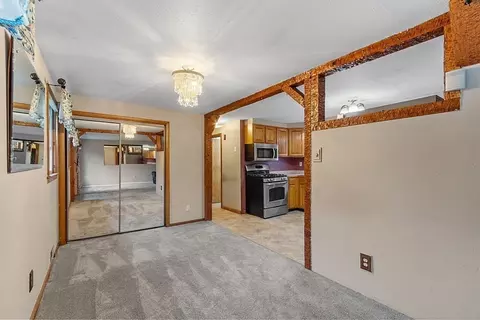 14 Seconset St, Worcester, MA 01602 photo 21