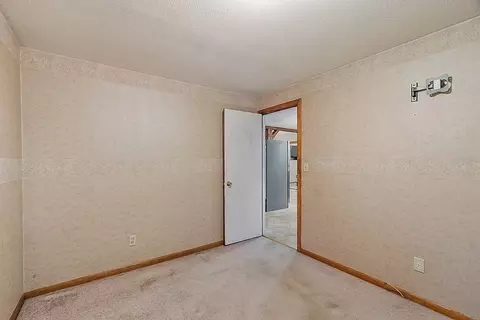 14 Seconset St, Worcester, MA 01602 photo 31