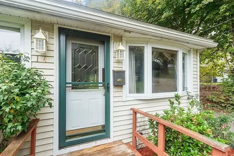 14 Seconset St, Worcester, MA 01602 photo 13