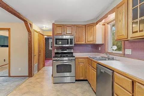 14 Seconset St, Worcester, MA 01602 photo 27