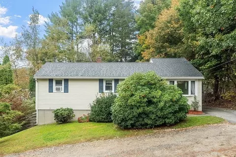 14 Seconset St, Worcester, MA 01602 photo 38
