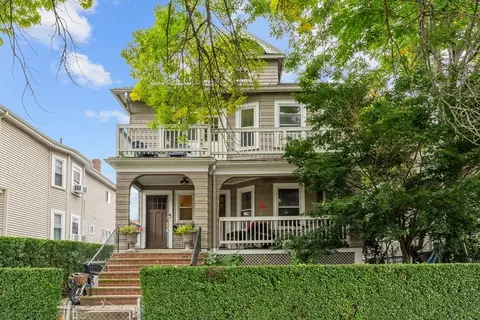 365-367 Alewife Brook Pkwy, Somerville, MA 02144