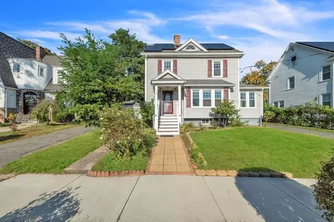 19 Knollwood St, Springfield, MA 01104