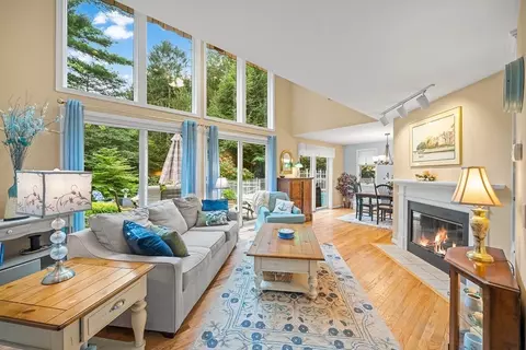459 Race Ln, Barnstable, MA 02648