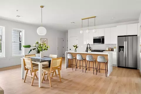 43 Withington St #5, Boston, MA 02124