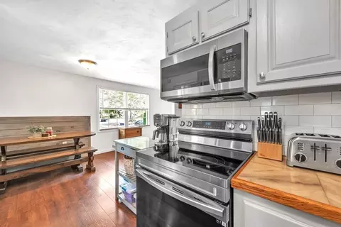 5 Oak Tree Ln, Webster, MA 01570 photo 11