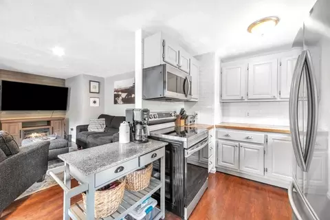 5 Oak Tree Ln, Webster, MA 01570 photo 12