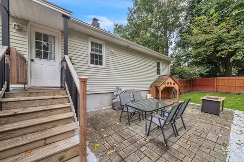 5 Oak Tree Ln, Webster, MA 01570 photo 38