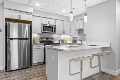 64 Foster St #203, Peabody, MA 01960