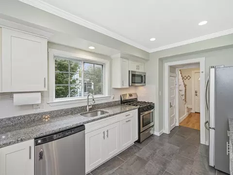 89 Green St, Wakefield, MA 01880
