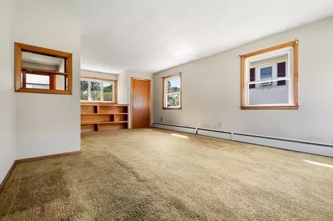 9 Butler St, Worcester, MA 01607 photo 4