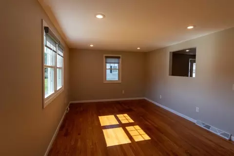 41 White Birch Dr, Springfield, MA 01119 photo 13