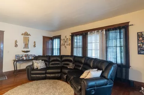 61-63 Mansfield St, Springfield, MA 01108 photo 3