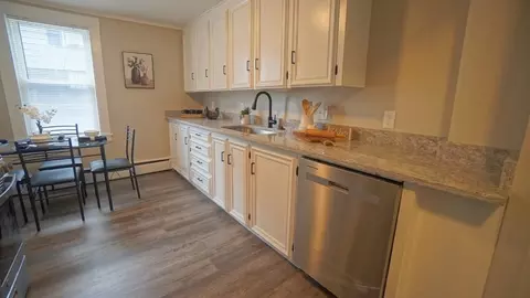 224 School St, Chicopee, MA 01013 photo 11