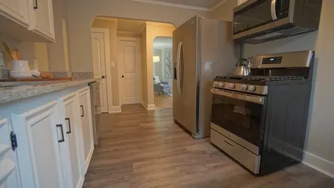 224 School St, Chicopee, MA 01013 photo 15