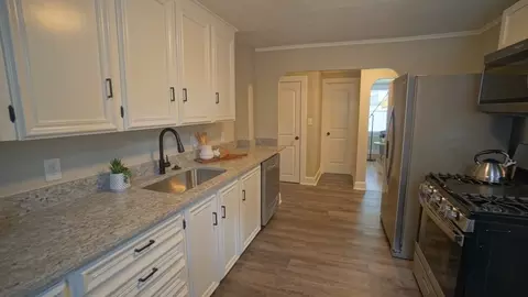224 School St, Chicopee, MA 01013 photo 17
