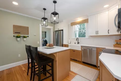 23 Trask St, Danvers, MA 01923 photo 8