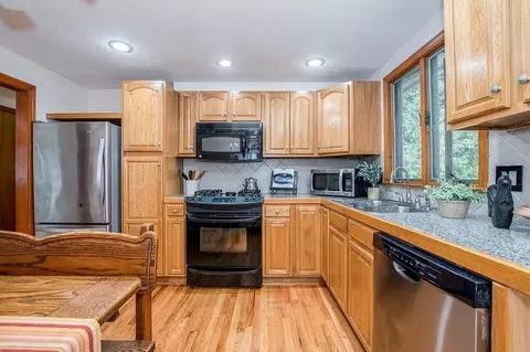 47 Clisby Ave, Dedham, MA 02026 photo 5