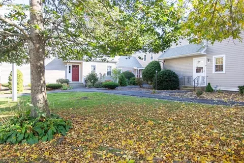 39 Megansett Dr #8, Plymouth, MA 02360