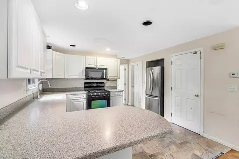 134 Algonquin Ave, Mashpee, MA 02649 photo 8