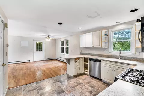 134 Algonquin Ave, Mashpee, MA 02649 photo 9