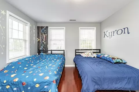 16 Hickox St, Springfield, MA 01104 photo 17
