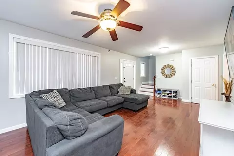16 Hickox St, Springfield, MA 01104 photo 7