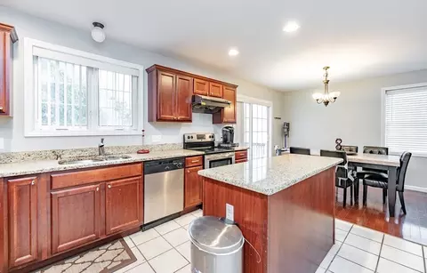 16 Hickox St, Springfield, MA 01104 photo 14