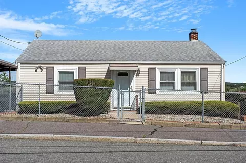 91 Cook St, Lynn, MA 01902