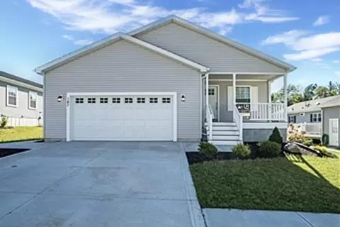 147 Freedom Trl, Westfield, MA 01085