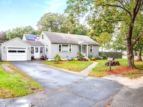 342 Lincoln St, Fitchburg, MA 01420