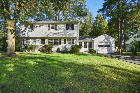 57 Davidson Rd, Framingham, MA 01701