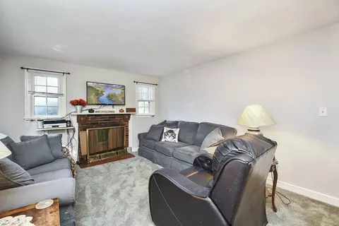 57 Davidson Rd, Framingham, MA 01701 photo 2