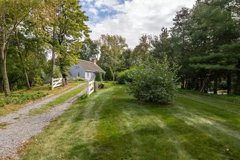 672 Summer St, Marshfield, MA 02050