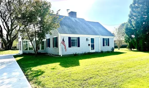 38 Linden Rd, Falmouth, MA 02540