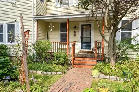 4 Winnemay St #1, Natick, MA 01760