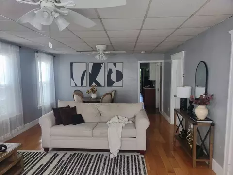 49 Crystal St, Worcester, MA 01603 photo 11