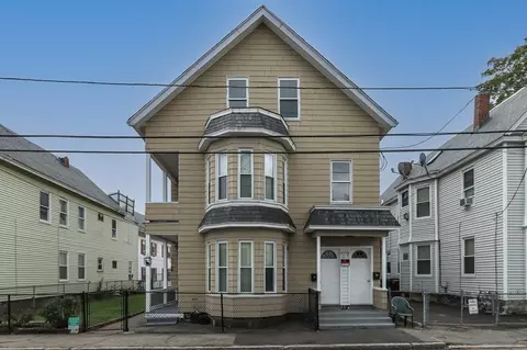 97-99 Pleasant, Lowell, MA 01852