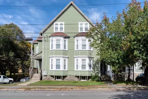54 Upham St #54, Melrose, MA 02176