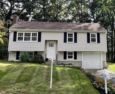 12 Sherwood Dr, Milford, MA 01757