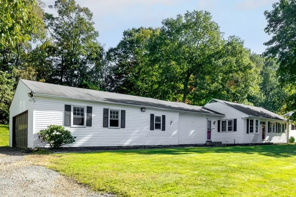 38 Ridge St, Westminster, MA 01473 27 Photos Movoto