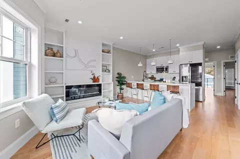 31 Boardman St #PH, Boston, MA 02128